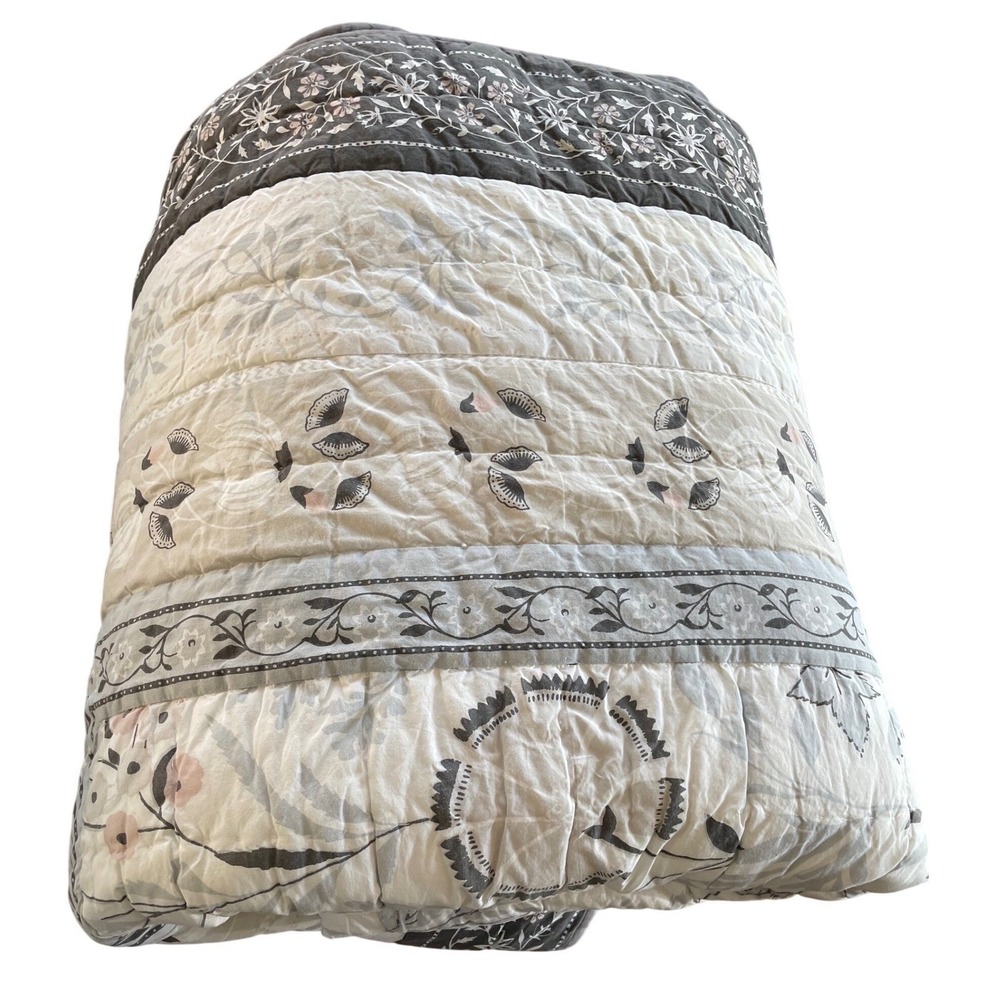 Garnet Hill King Cal King Floral Quilt Cotton Grey White Botanical Bedspread